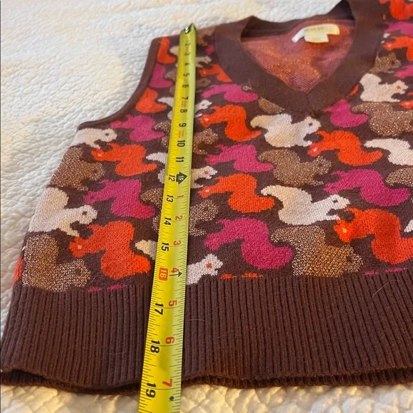 Colorful Squirrel Pattern Knit Vest by Maeve for Anthropologie. XS - Picture 6 of 6